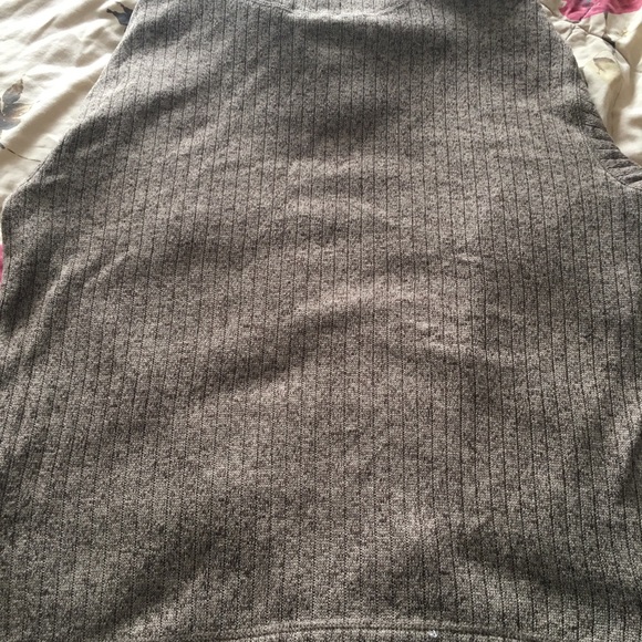 Men’s pull over - Picture 4 of 4